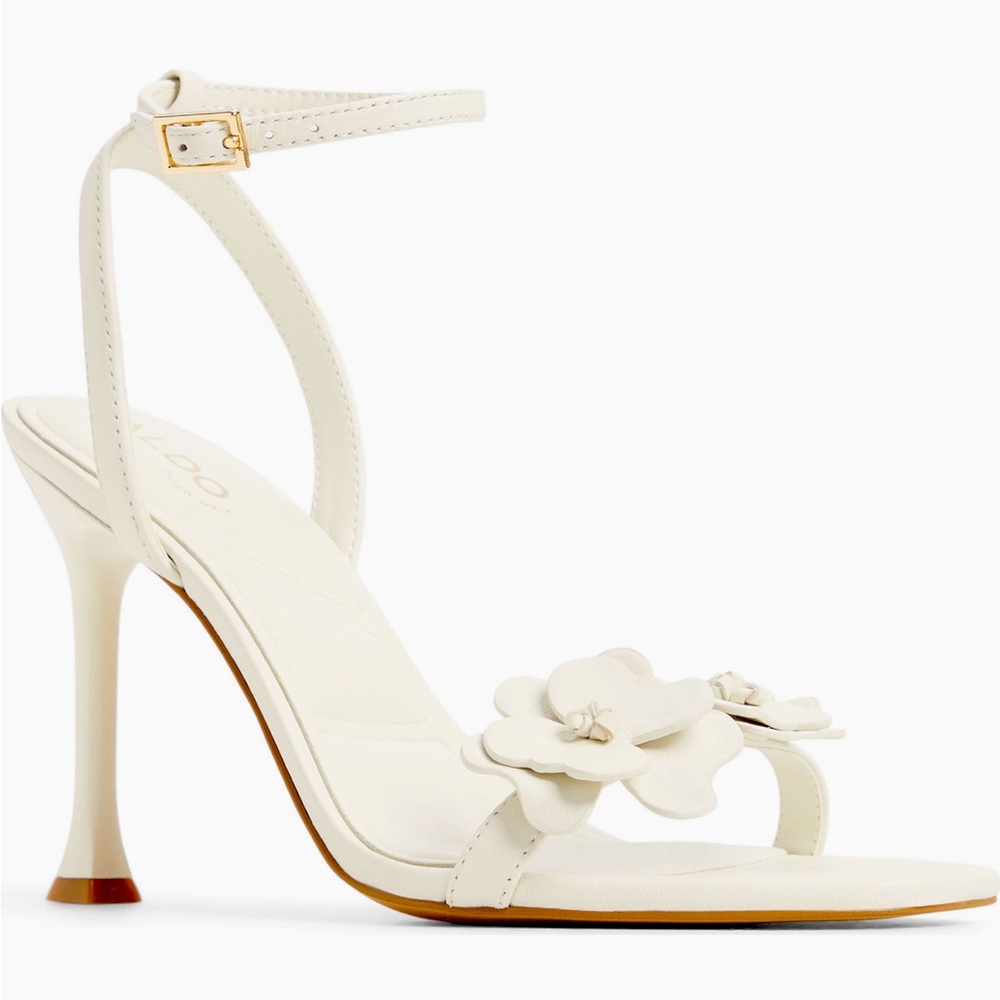 Aldo Flower Heels - size 6.5